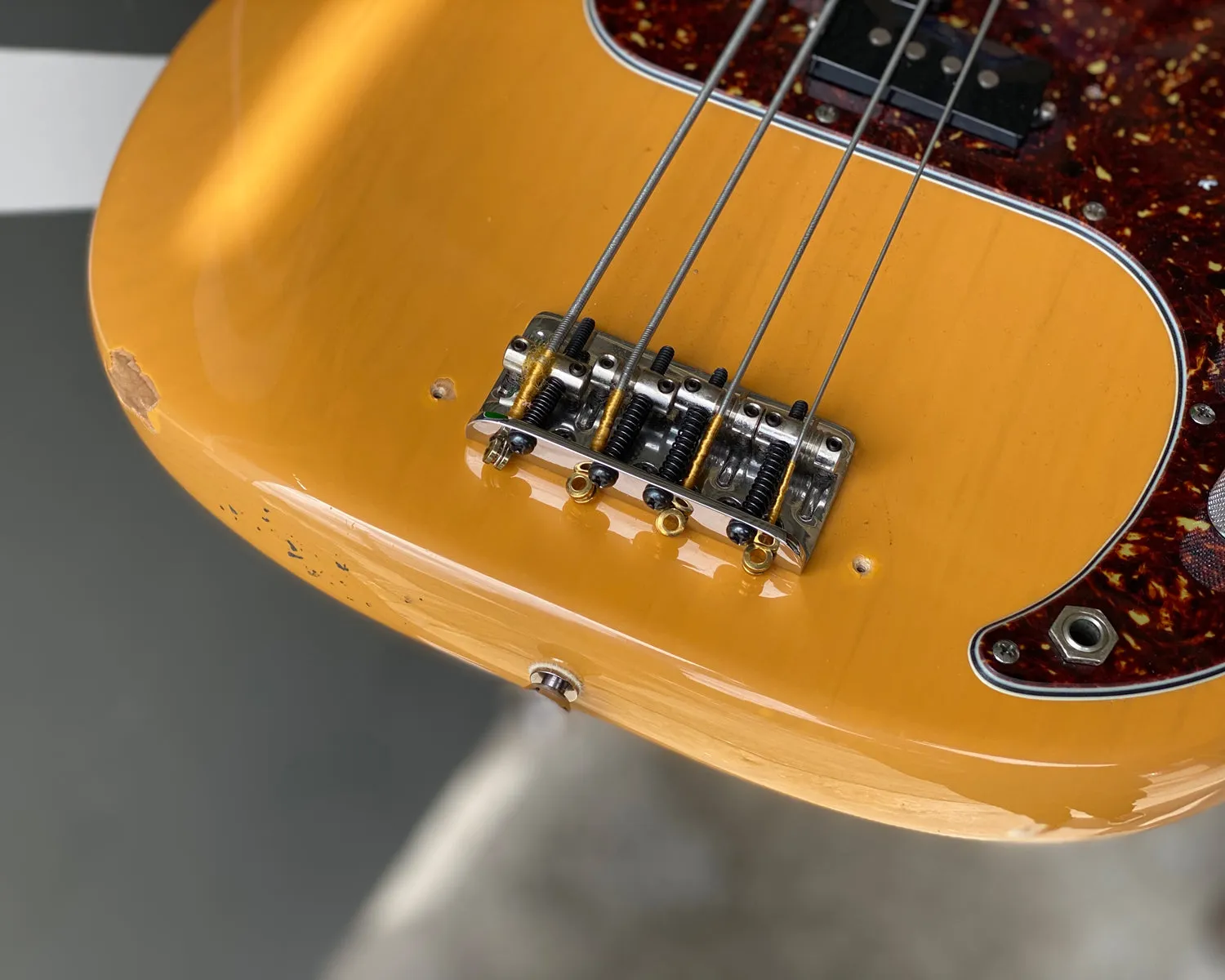 '04 Fender American Standard Precision Bass - Butterscotch Blonde