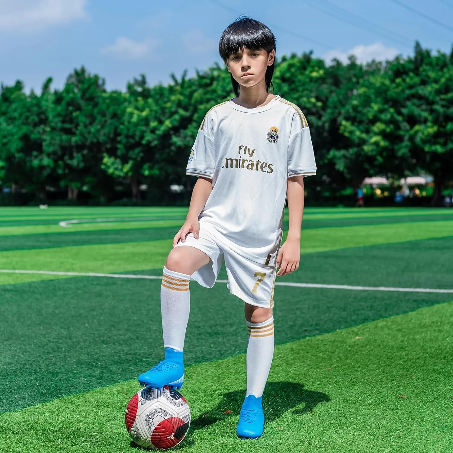 Boys Girls Soccer Cleats Kids Athletic Football Shoes Professional Training Sneakers