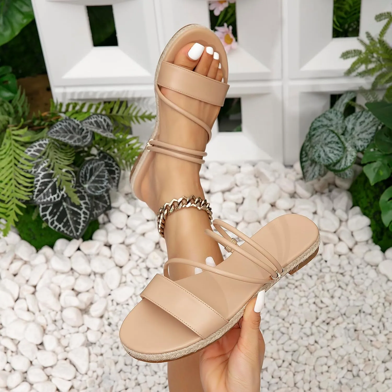 GATUXUS Women's Espadrilles Slip On Flats Sandals Peep Toe Slides Slingback Raffia Sandals Summer Beach Shoes