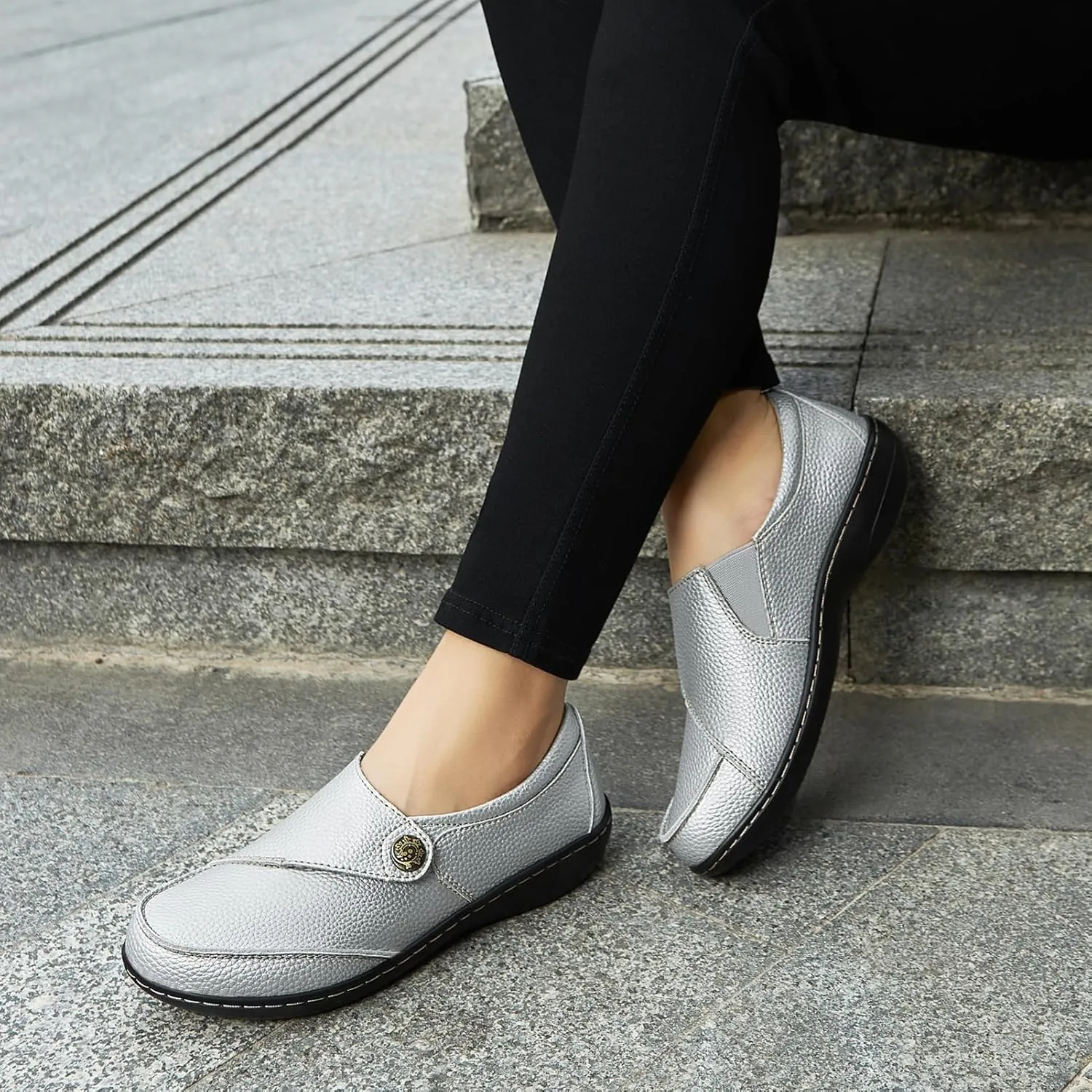 Geoeleph Women's Loafers Casual Slip-Ons Comfort Walking Flats Leather Driving Moccasins