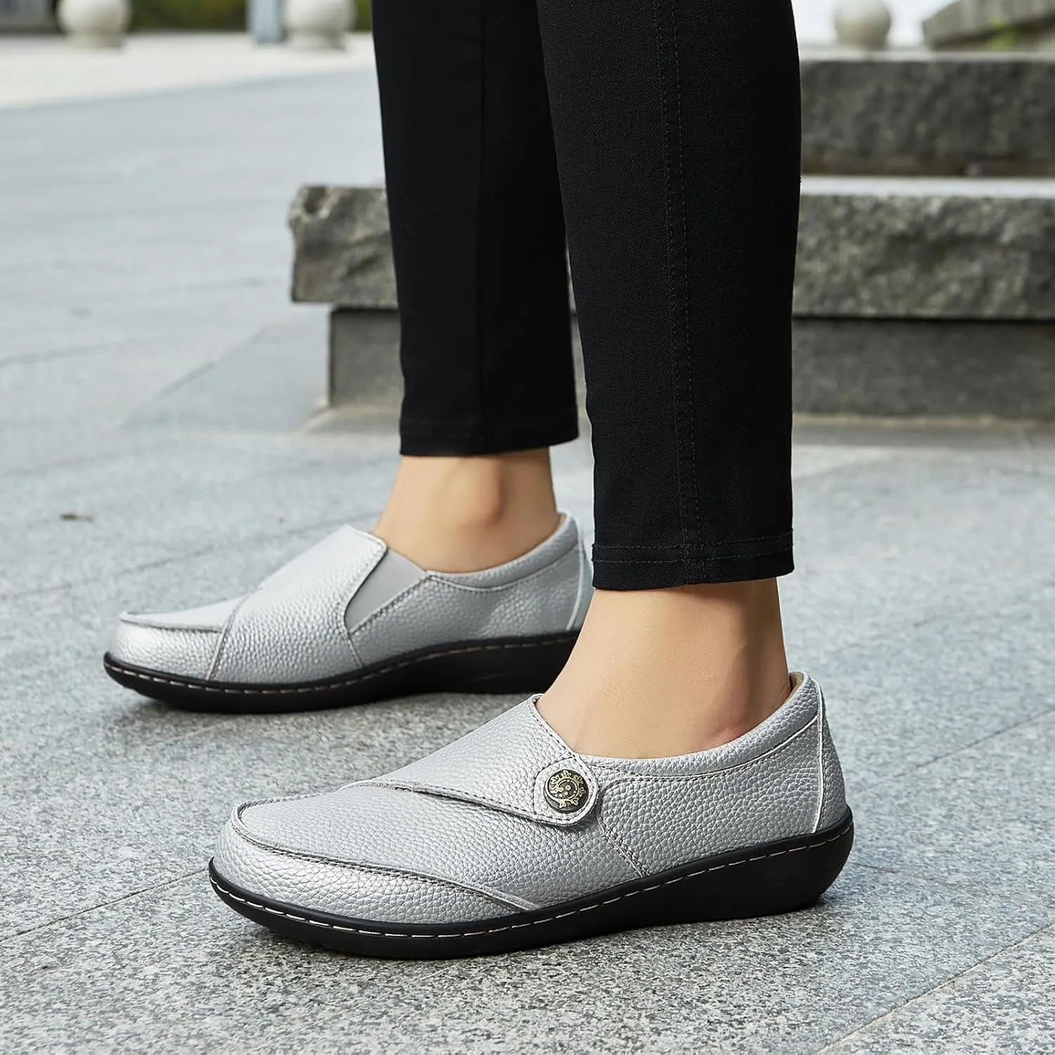 Geoeleph Women's Loafers Casual Slip-Ons Comfort Walking Flats Leather Driving Moccasins