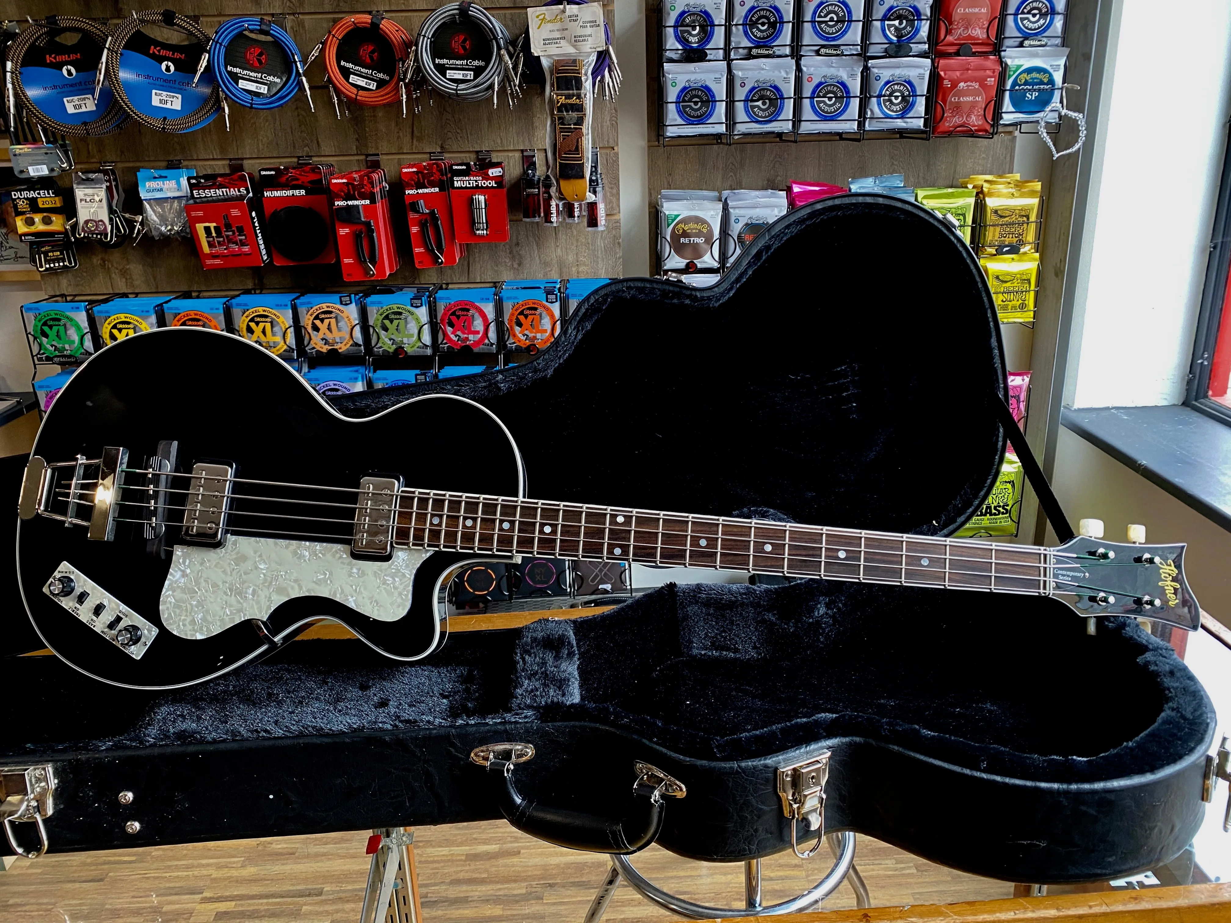 Hofner HCT-500/2-BK Club-Bass