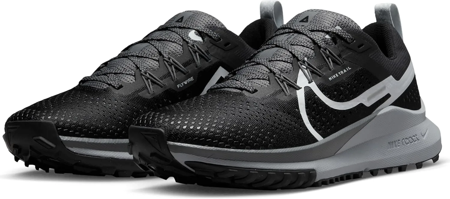 Nike Women's Low-Top Sneakers