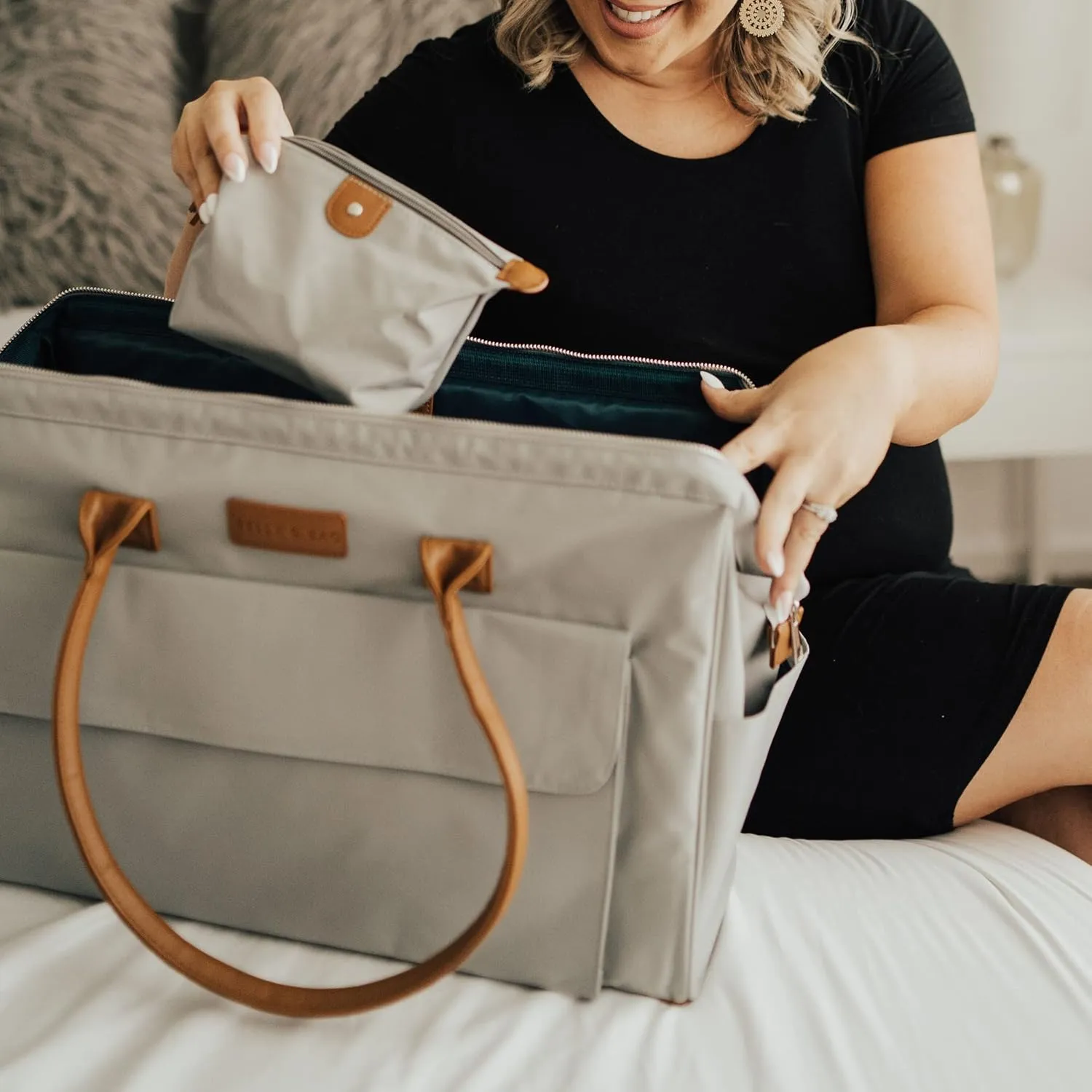 Pre-packed Birth Bag, Hospital Bag for Mom Labor Essentials in Large Diaper Bag (Fully Prepared)