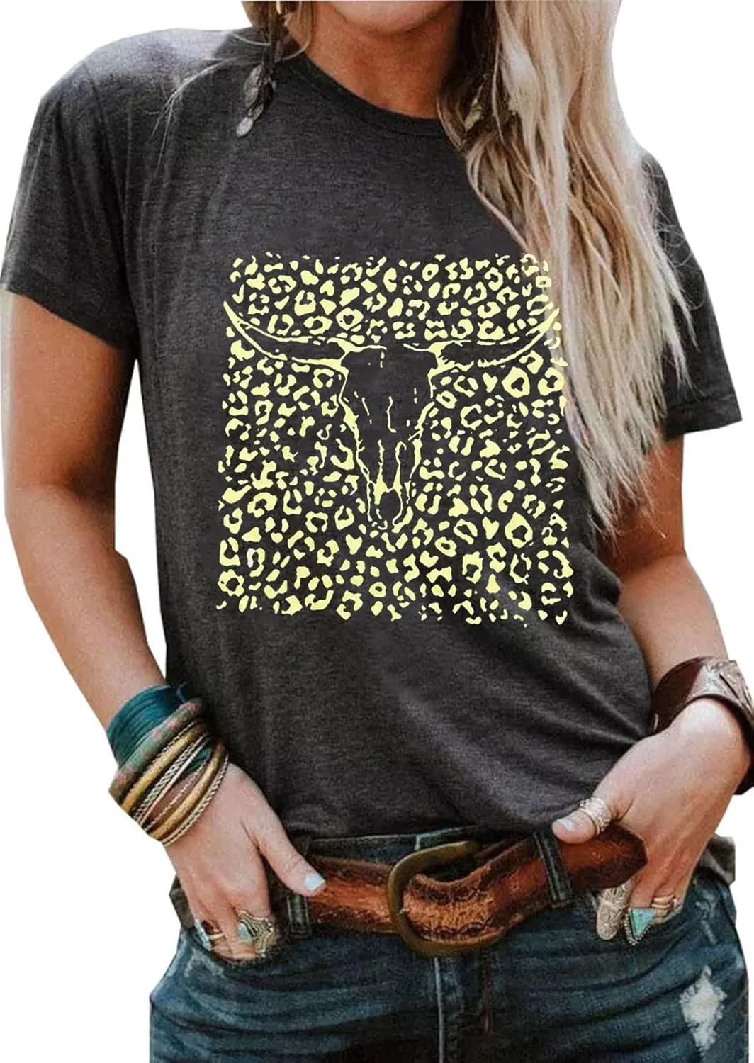 Rock Band T-Shirt Women Country Music Shirt Tops Vintage Graphic Tees Shirts Retro Steer Western Rodeo Tshirt
