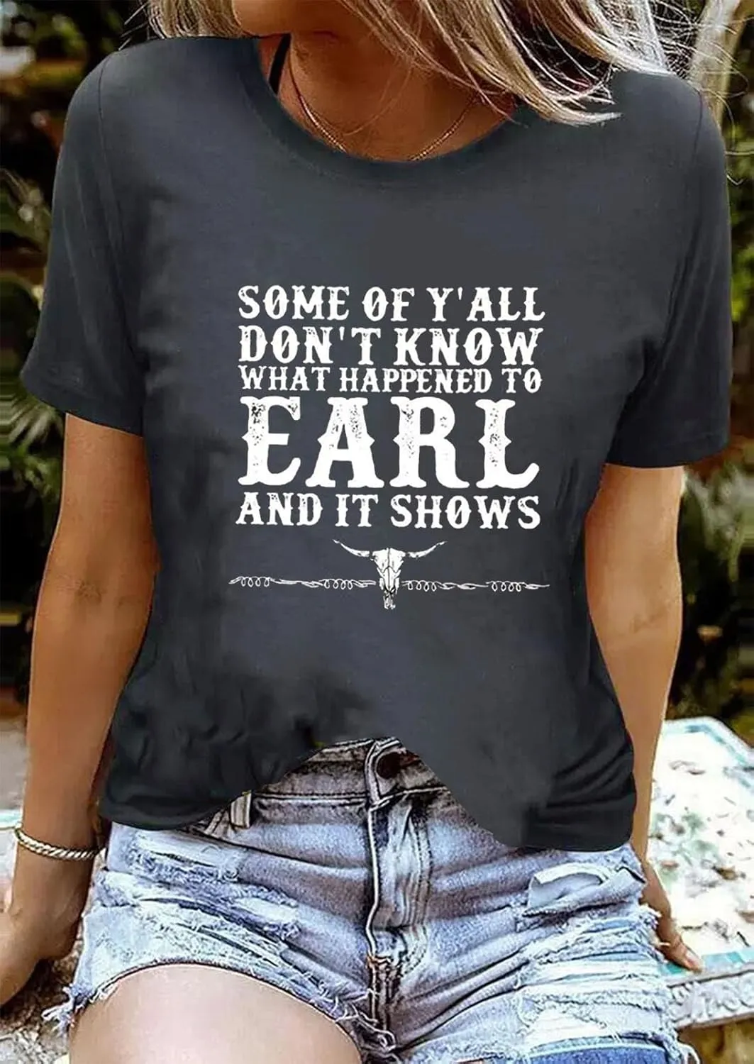 Rock Band T-Shirt Women Country Music Shirt Tops Vintage Graphic Tees Shirts Retro Steer Western Rodeo Tshirt