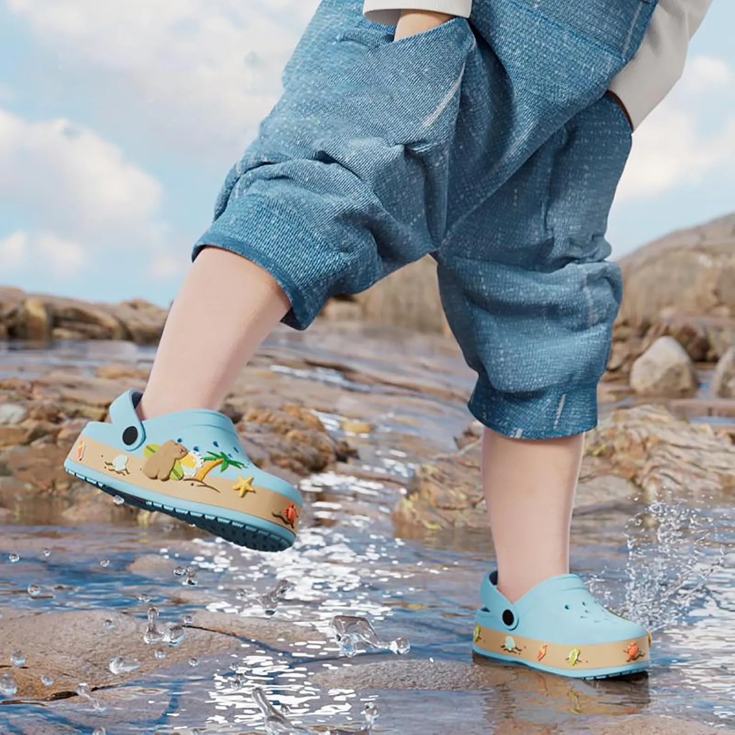 Sunporx Kids Girls Boys Clogs Garden Shoes Toddler/Little Kid Cartoon Sandals Summer Lightweight Outdoor Beach Pool Shoes