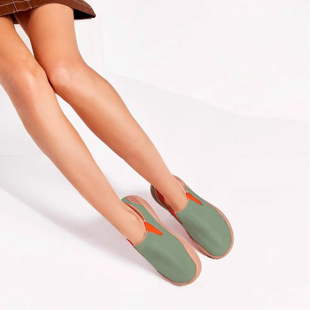 Women's Art Travel Shoes Slip On Casual Cozy Loafers Lightweight Comfort Fashion Walking Sneaker