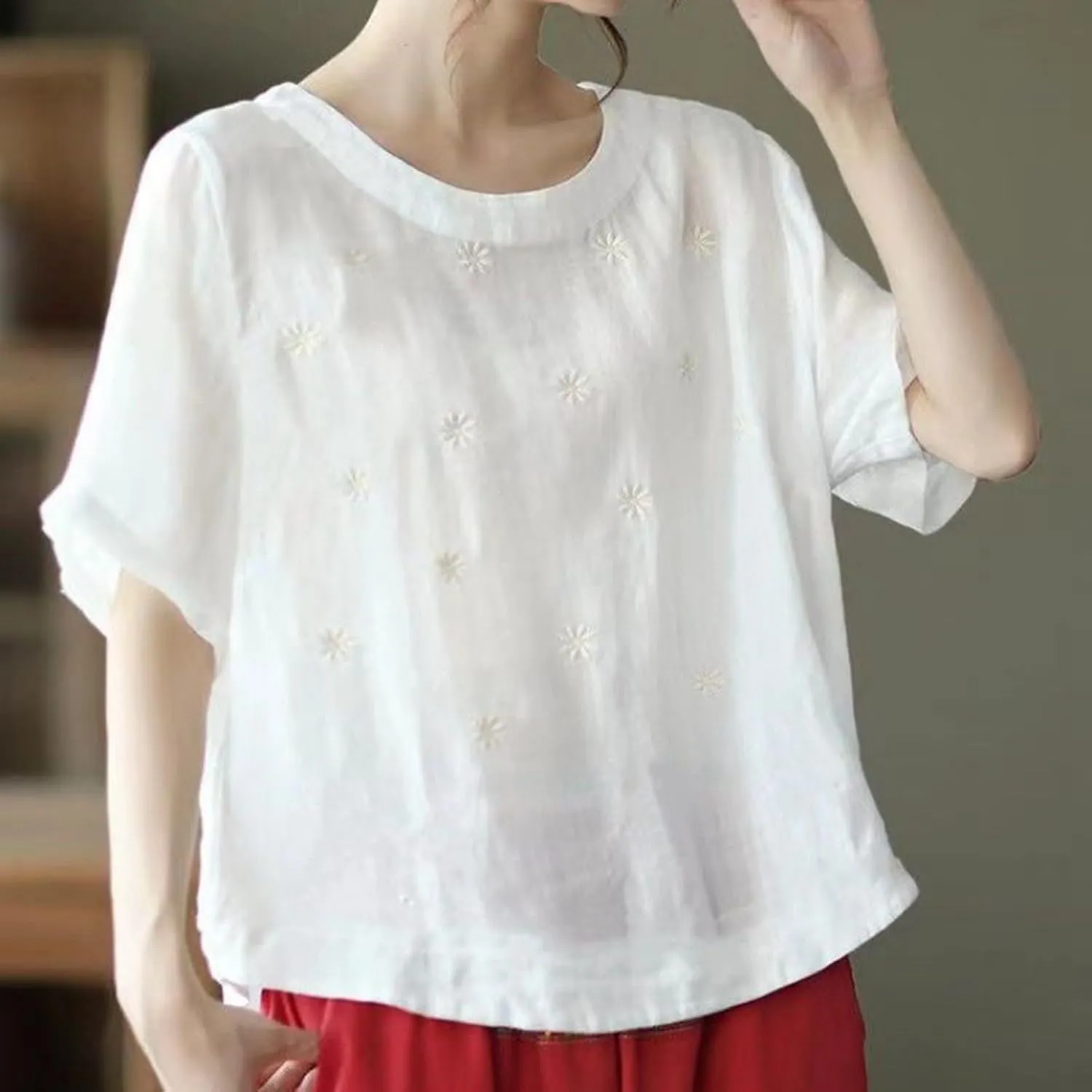 Women's Linen Shirts 2025 Summer Batwing Half Sleeve Linen Shirts Plus Size Crewneck Blouse Solid Color Basic Top