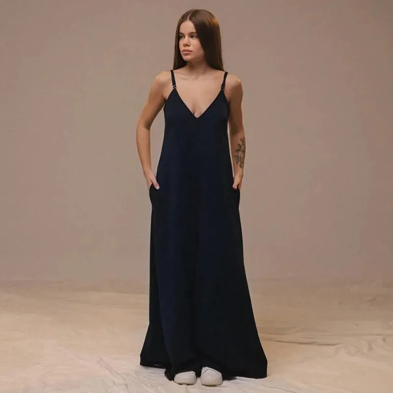 Women's V-Neck Wide-Leg Jumpsuit - Loose Fit - Tie Waist - Sleeveless Linen Blend